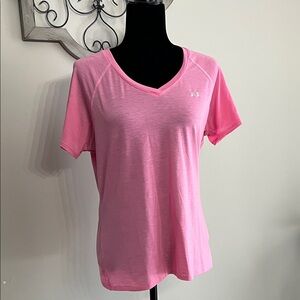 Under Armour Women's Bright Pink Short Sleeve Tee in size Large loose NWT